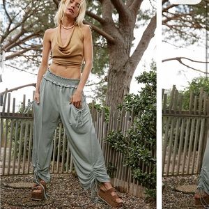 Like new *GREEN* Oversized Free People pants